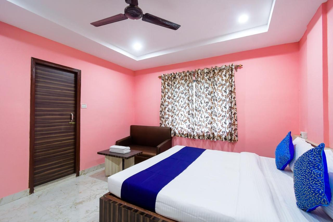 Hotel Blue Abedin Kalkuta Zewnętrze zdjęcie